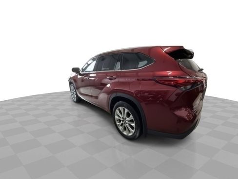 Used 2020 Toyota Highlander Limited image 6