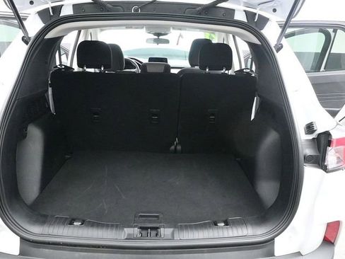 Used 2021 Ford Escape SE image 9