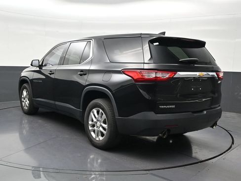 Used 2018 Chevrolet Traverse LS FWD image 3