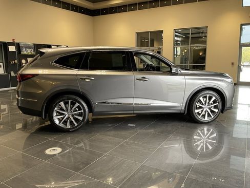 Used 2025 Acura MDX w/ Technology Package image 7