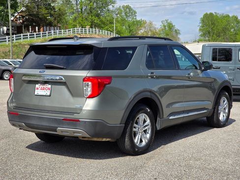 Used 2020 Ford Explorer XLT w/ Equipment Group 202A image 15