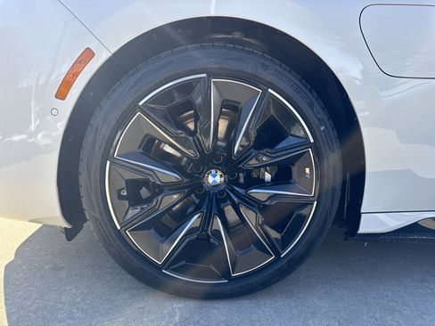 New 2026 BMW 750e xDrive w/ Executive Package image 26