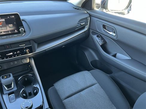 New 2026 Nissan Rogue SV image 27