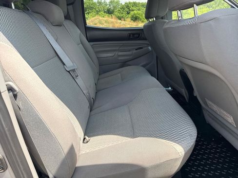 Used 2014 Toyota Tacoma 4x4 Double Cab image 27