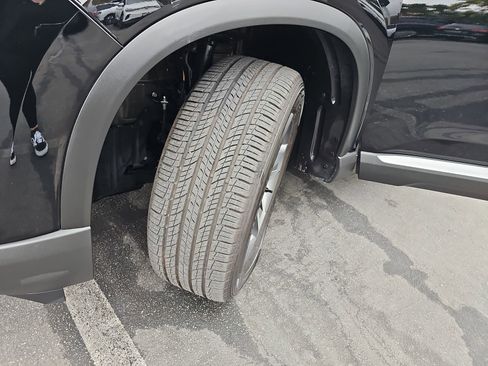 Used 2025 Honda Pilot EX-L image 34