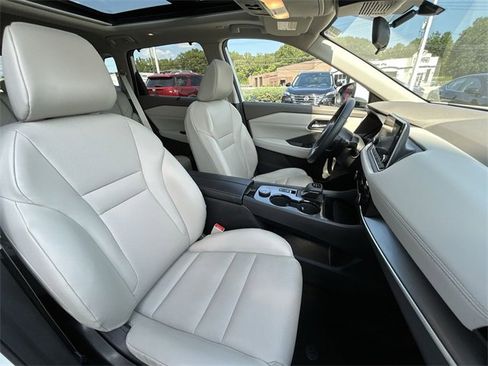 Certified 2023 Nissan Rogue SV w/ SV Premium Package image 25