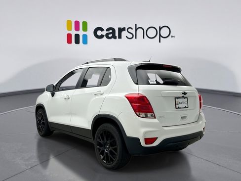 Used 2021 Chevrolet Trax LT w/ Sport Edition FWD image 3