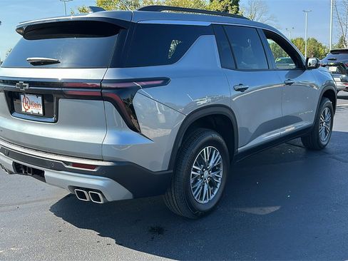 New 2025 Chevrolet Traverse LT w/ LPO, Floor Liner Package image 8