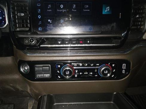 Used 2024 Chevrolet Silverado 3500 LTZ w/ LTZ Convenience Package AWD/4WD image 17
