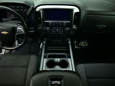 Used 2017 Chevrolet Silverado 1500 LT w/ LPO, Black Pack image 6