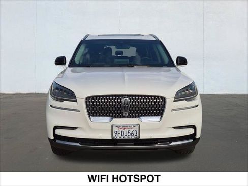 Certified 2023 Lincoln Aviator Reserve AWD/4WD image 2