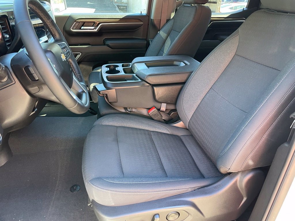 Used 2023 Chevrolet Silverado 1500 LT w/ Protection Package AWD/4WD image 7