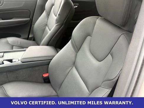 Certified 2025 Volvo XC60 B5 Plus image 28