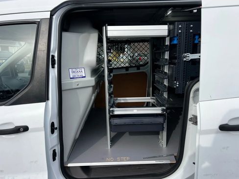 Used 2021 Ford Transit Connect XL image 11