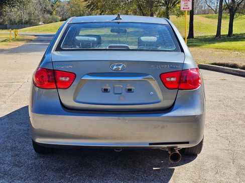 Used 2010 Hyundai Elantra Blue w/ Comfort Pkg 2 image 8