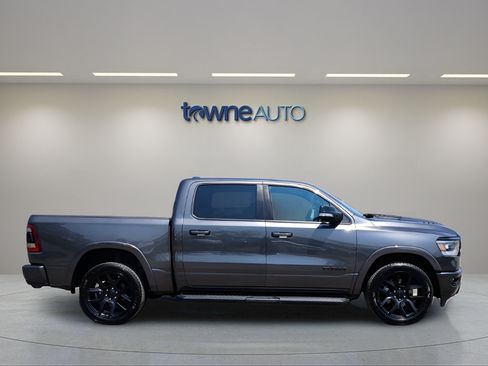 Used 2022 RAM 1500 Laramie AWD/4WD image 6