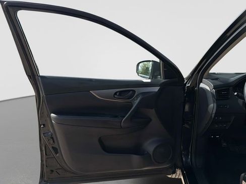 Used 2021 Nissan Rogue Sport S AWD/4WD image 17