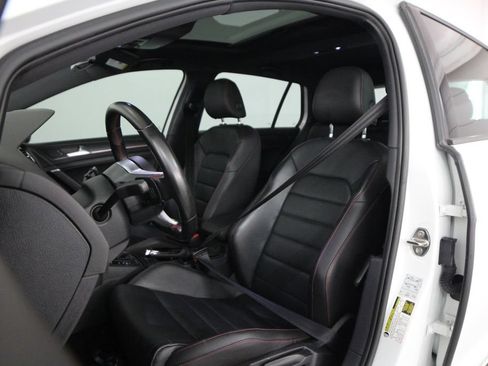 Used 2019 Volkswagen GTI SE FWD image 45