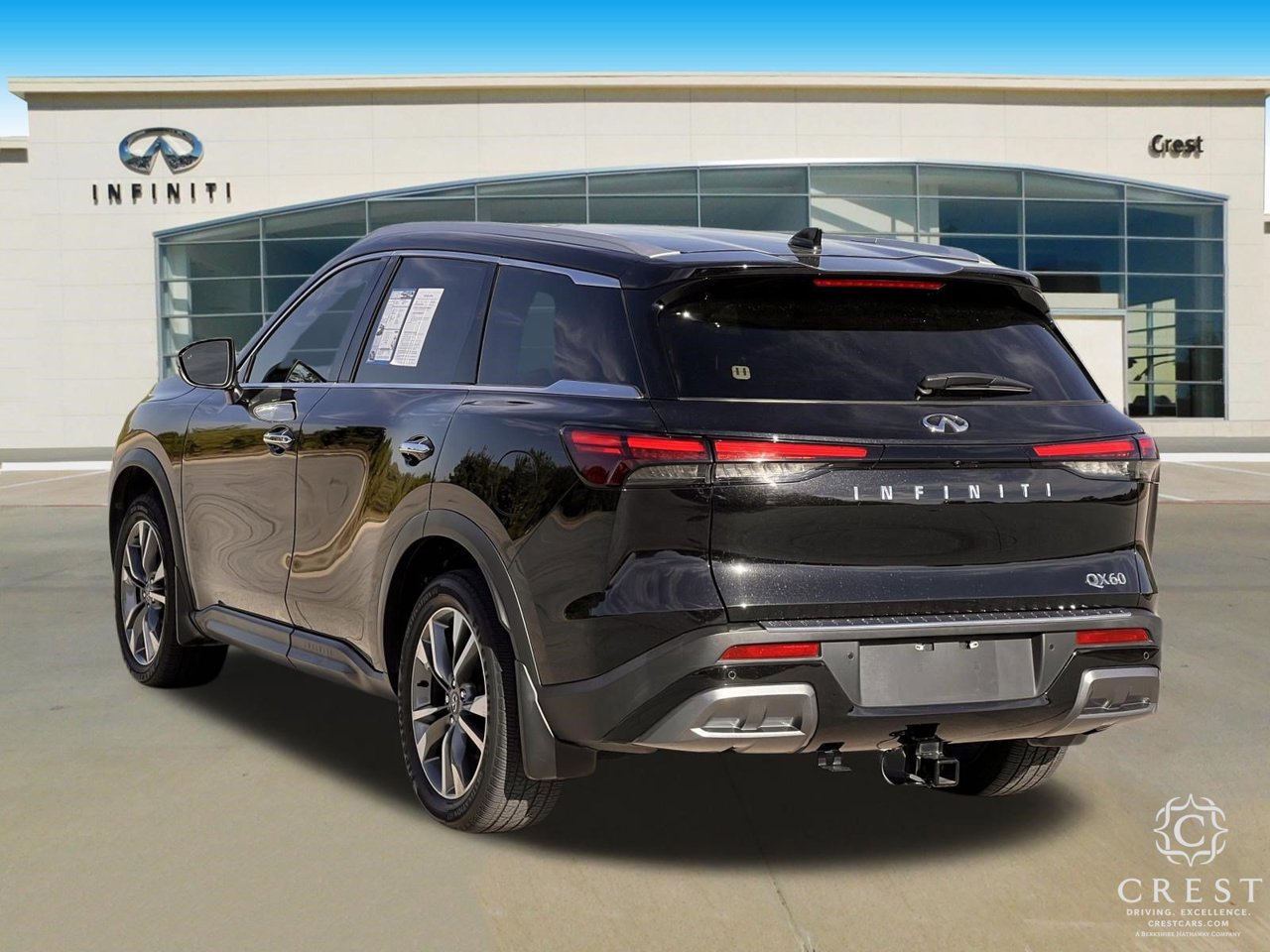 Used 2022 INFINITI QX60 Luxe w/ Cargo Package FWD image 7