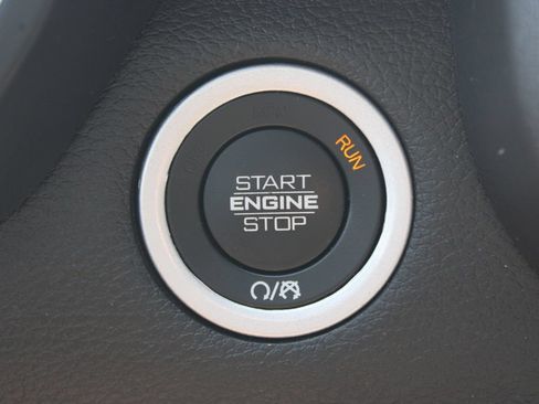 Used 2023 RAM 1500 Big Horn RWD image 39