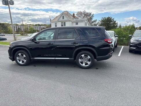 Used 2024 Honda Pilot EX-L image 11