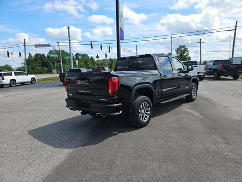 Used 2021 GMC Sierra 1500 AT4 w/ AT4 Premium Package AWD/4WD image 6
