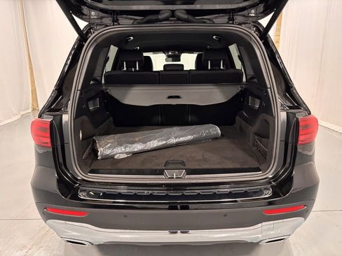 Certified 2025 Mercedes-Benz GLB 250 4MATIC image 27