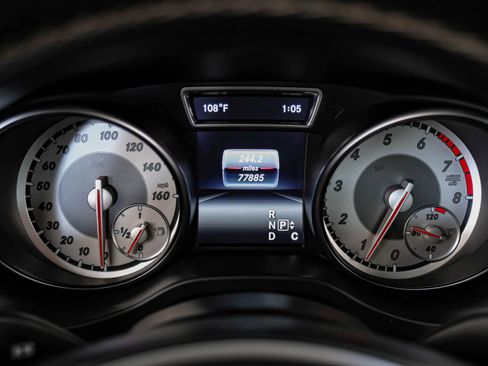 Used 2016 Mercedes-Benz CLA 250 4MATIC w/ Premium 1 Package image 18