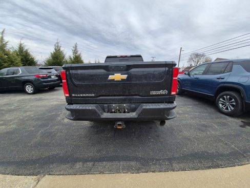 Used 2024 Chevrolet Silverado 3500 High Country w/ High Country Premium Package image 6