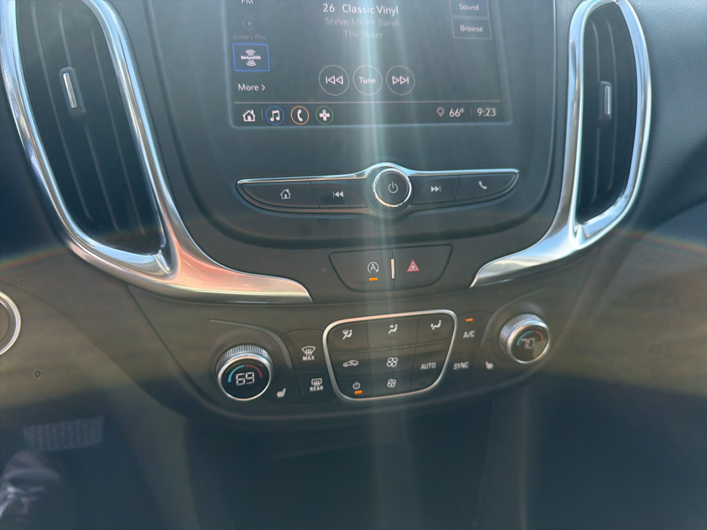 Used 2024 Chevrolet Equinox LT AWD/4WD image 16