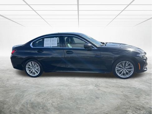 Used 2024 BMW 330i Sedan image 3