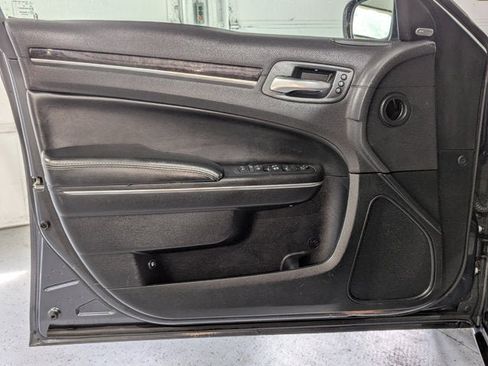 Used 2017 Chrysler 300 C w/ Safetytec Plus Group image 17