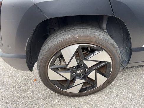Used 2024 Hyundai Kona Limited AWD/4WD image 8