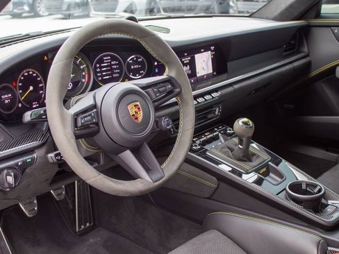 Used 2022 Porsche 911 GT3 image 11