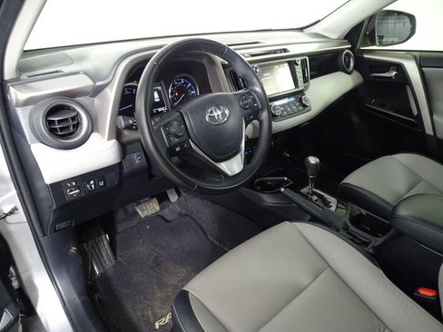 Used 2018 Toyota RAV4 Limited image 23