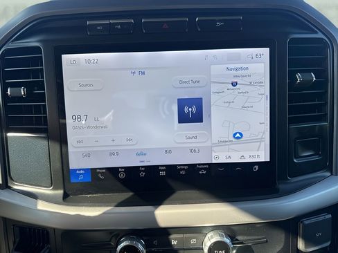 Used 2023 Ford F150 Lightning XLT image 17