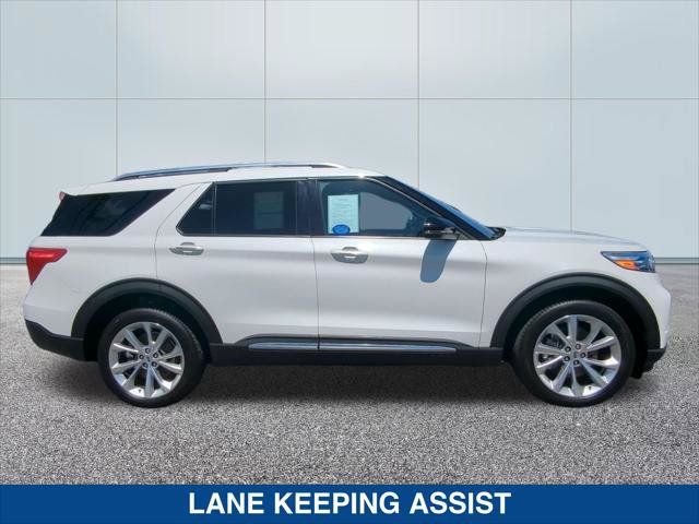 Certified 2023 Ford Explorer Platinum w/ Technology Package AWD/4WD image 6