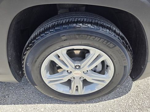Used 2020 GMC Terrain SLE FWD image 9