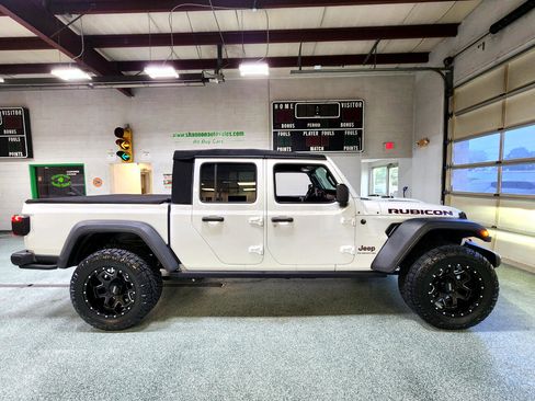 Used 2020 Jeep Gladiator Rubicon w/ LED Lighting Group image 5