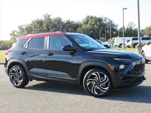 Used 2024 Chevrolet TrailBlazer RS w/ Convenience Package image 2