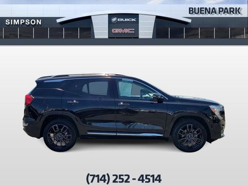 Used 2024 GMC Terrain Denali w/ Black Diamond Edition AWD/4WD image 9