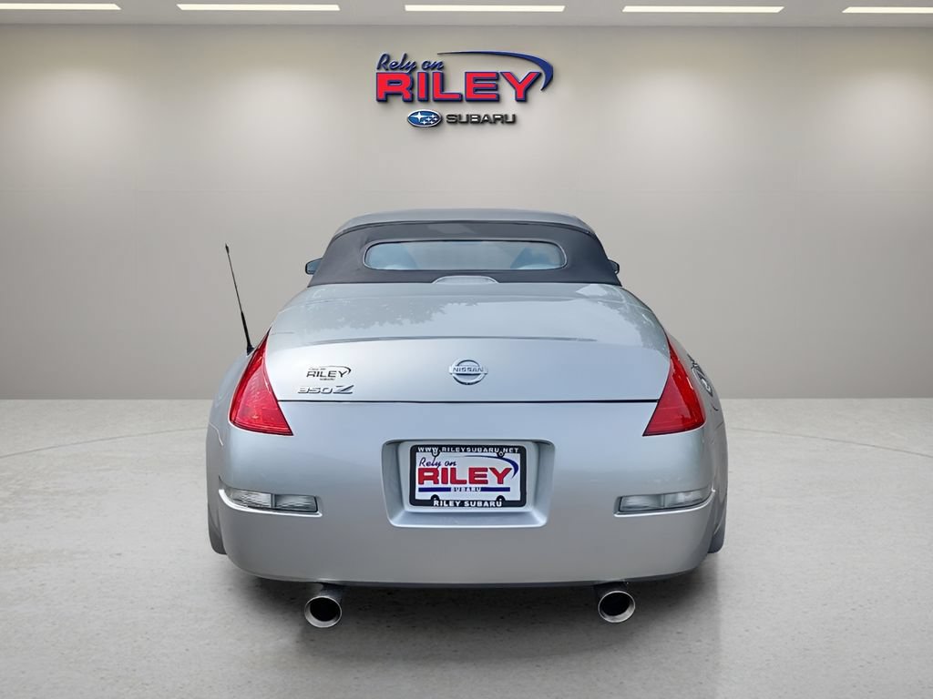 Used 2005 Nissan 350Z Enthusiast RWD image 7