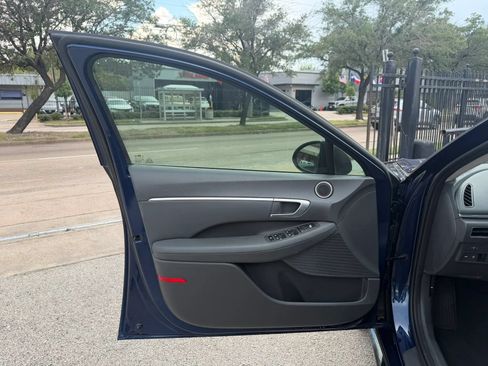 Used 2021 Hyundai Sonata SEL FWD image 6