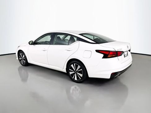 Used 2022 Nissan Altima 2.5 SR FWD image 10