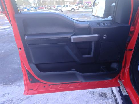 Used 2019 Ford F150 XLT w/ Equipment Group 302A Luxury image 9