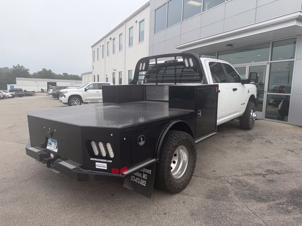 Used 2024 RAM 3500 Big Horn AWD/4WD image 3