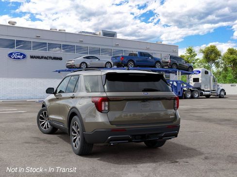 New 2027 Ford Explorer ST-Line AWD/4WD image 4