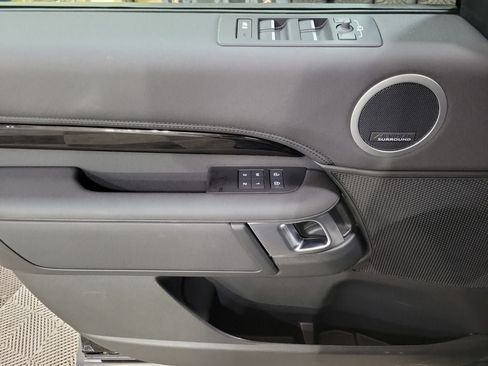 New 2026 Land Rover Discovery S AWD/4WD image 14
