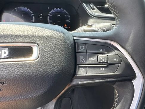 Used 2024 Jeep Grand Cherokee L Laredo AWD/4WD image 39