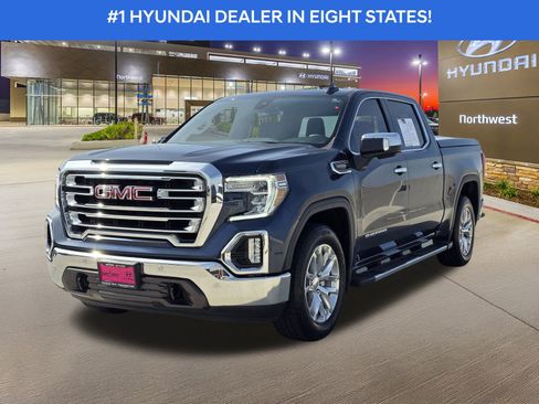 Used 2022 GMC Sierra 1500 SLT image 2